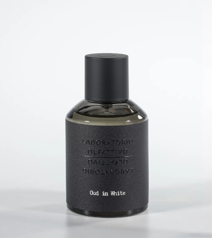 Oud in White